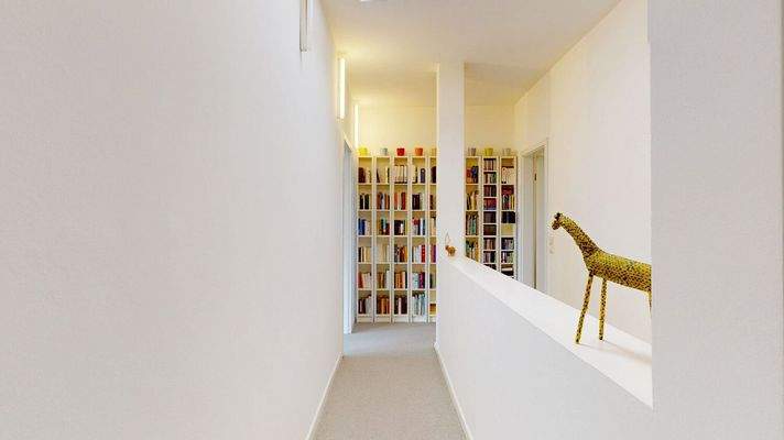 Flur Ansicht II - OG.jpg