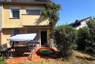 Haus von hinten / aus dem Garten