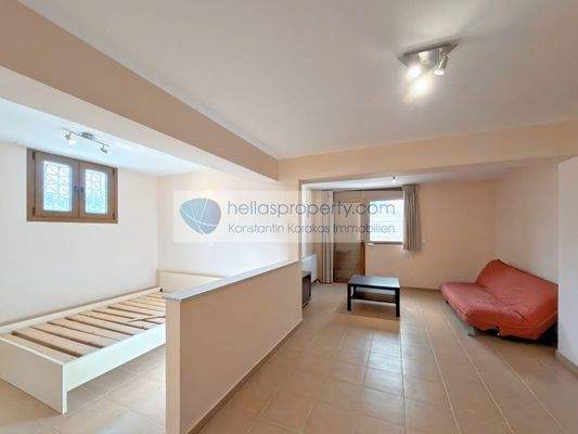 d974255b944147aa951c860f7f9410c0-original