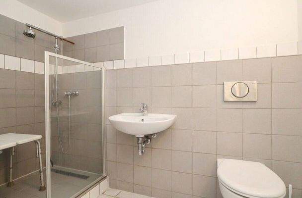 Bad Anbau (Anpassung durch KI)