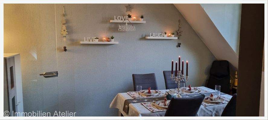 Esszimmer o. Kinderzimmer