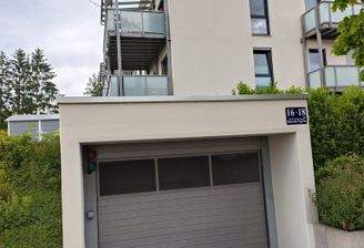 Einfahrt TG Heinrich Vogl Strasse 16.jpg