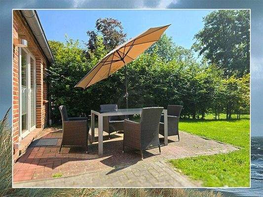 einladende Terrasse im Grünen