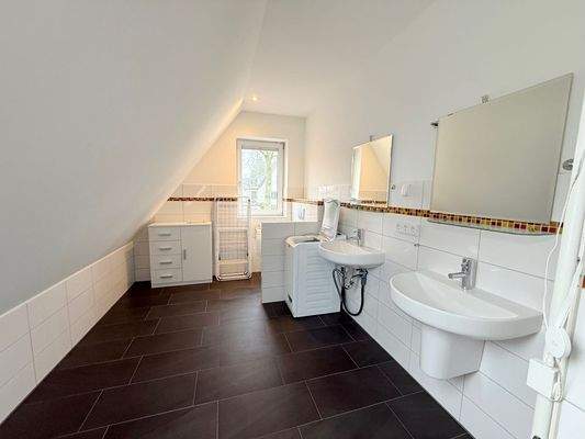 OG Badezimmer (1)