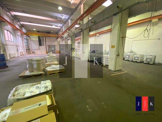 Halle Innenansicht 1