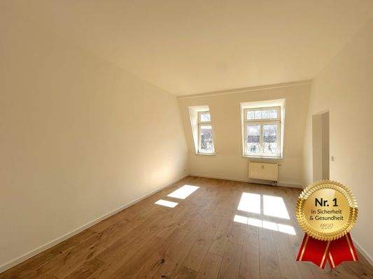 Vergleichsbild Zmmer nach Renovierung 