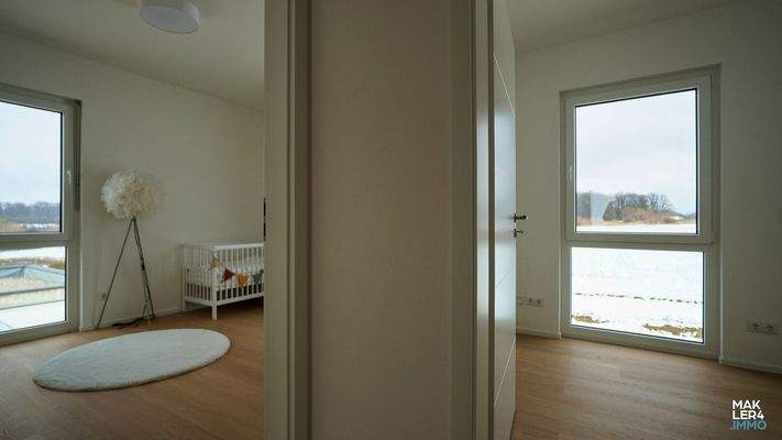 Zwei Zimmer im Obergeschoss