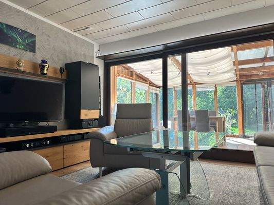 Wohnzimmer mit Ausblick