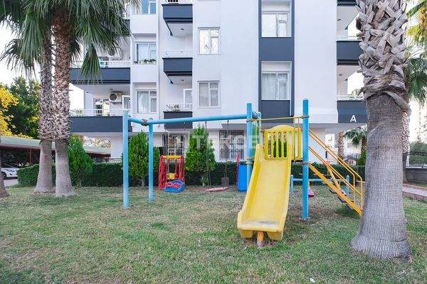 5-Bedroom Duplex Apartment with Shared Pool in Antalya Lara