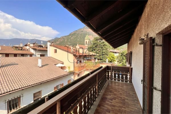 Grosses zu sanierendes historisches Haus in Branzoll - Trentino / Südtirol