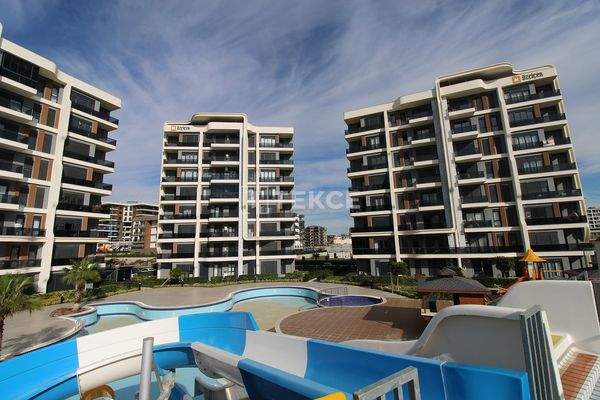 2-Bedroom Apartment in a Project with Aquapark in Antalya