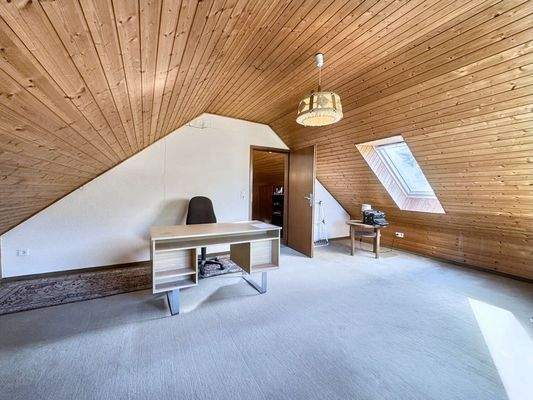 Zimmer im Dachgeschoss