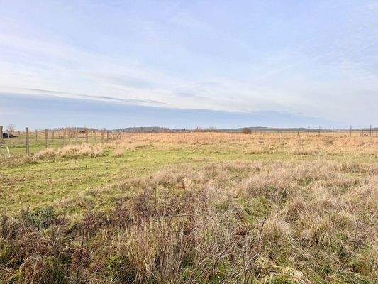 Randlage mit Weitblick