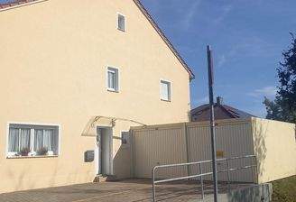Außenansicht Eingang