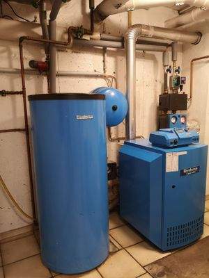 Heizungsanlage im Souterrain.jpg