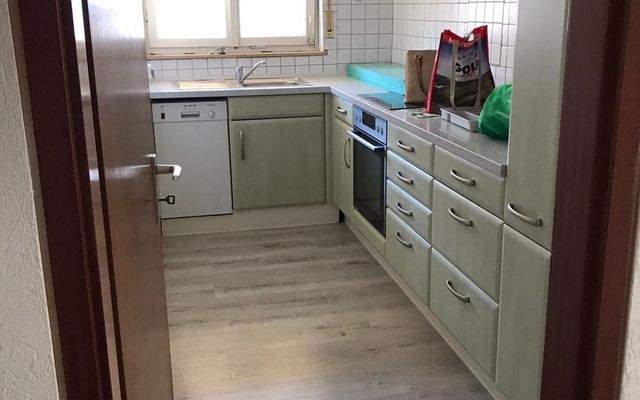 mieten möblierte Neckartenzlingen Wohnung auf Zeit  2küche.jpg