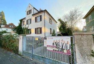 Grundstück mit Abrisshaus