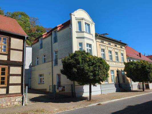 Haus Straßenseite (Süd)