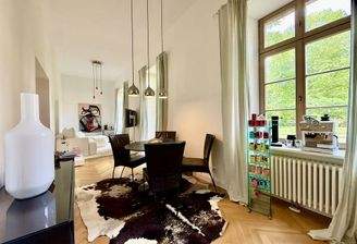 Wohn- und Esszimmer I