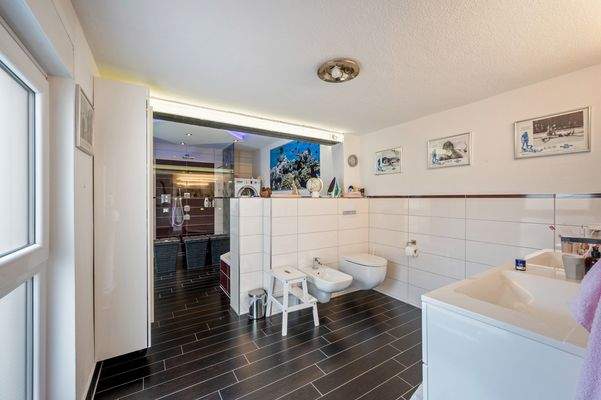 Teilansicht Badezimmer