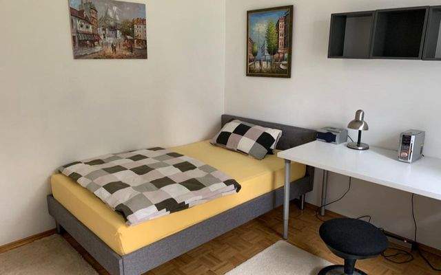 1 2 Zimmer mieten in Stuttgart möbliert für Wohnen auf zeit bei urbanbnb.jpeg