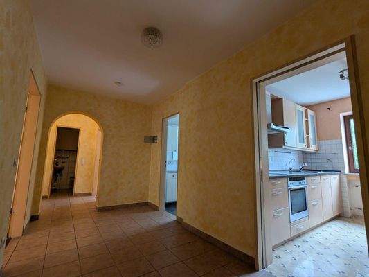 Blick vom Flur in die Küche