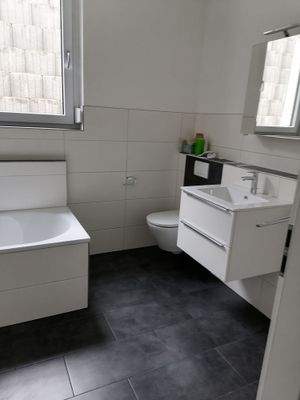 695a5d32d83825.68504461-Bad UG.jpg