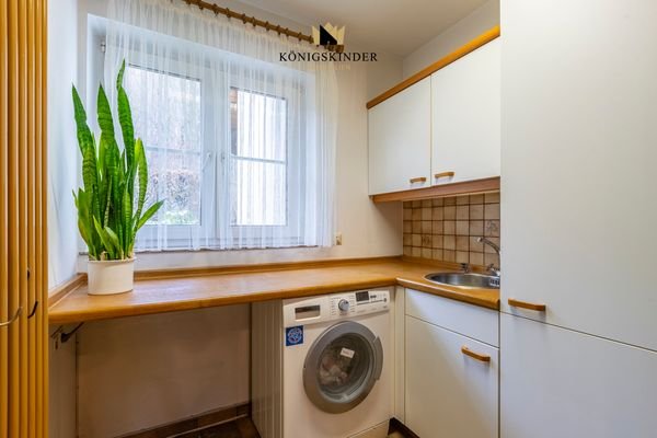 Hausarbeitsraum EG