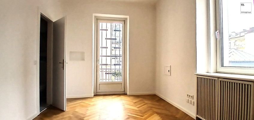 Schön renoviertes, helles und zentral gelegenes 115m² Büro im Andräviertel, Stadt Salzburg; 5 Räume + Balkon/Terrasse, Küche, Vorzimmer, WCs, Abstellraum, Lagerraum, (c) CL-immogroup, www.CL-immogroup.at