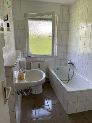 Teilansicht vom Badezimmer 