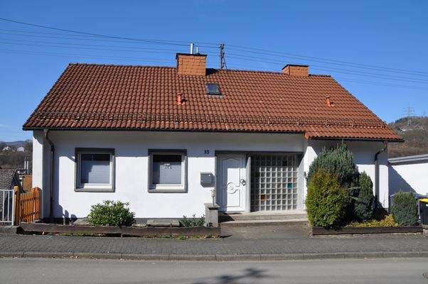 Straßenansicht