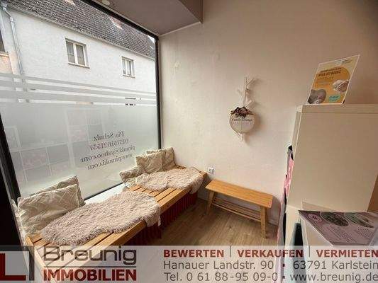 Eingangsbereich links