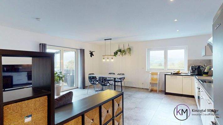 .. zu dem Wohn- und Essbereich