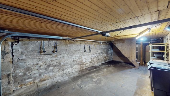 UG - Garage