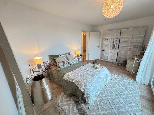 11 Eltern Schlafzimmer.png