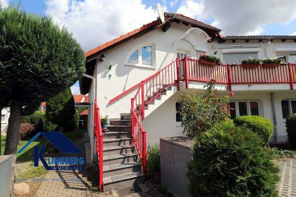 Treppenaufgang zur DG-Wohnung