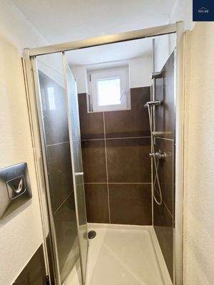 735b8a34-d6d8-41e4-8105-8258ba8abd91