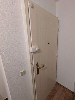 Haustür mit Zusatzschloss