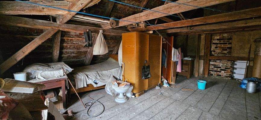 Blick auf den Dachboden - ausbaufähig