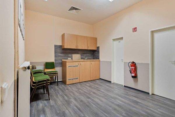 Aufenthaltsraum mit Teeküche