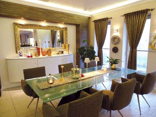 Fußbodenheizung in allen Räumen - KfW 70