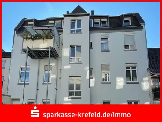 Rückansicht mit Balkon