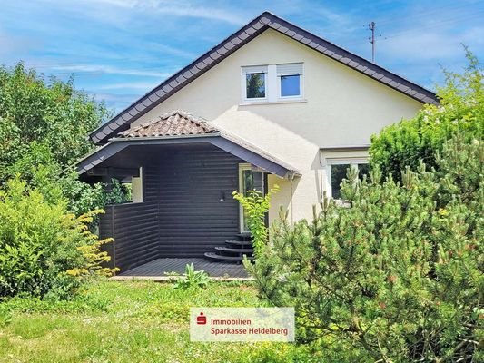 Hausansicht Garten