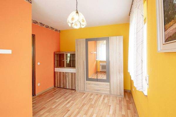 Gästezimmer/ Arbeitszimmer im EG