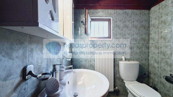 710b856b96a34423b10e0b96b45cfb99-original