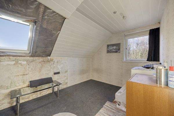 Kinderzimmer Dachgeschoss linke Haushälfte