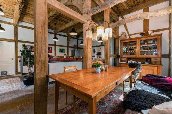 Kueche mit Essbereich.jpg