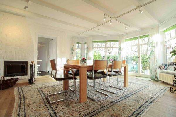 Wohnzimmer 2 mit Kamin