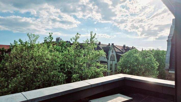 WE9 DG Masionette Ausblick Loggia 5.OG