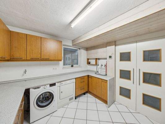 Hauswirtschaftsraum KG